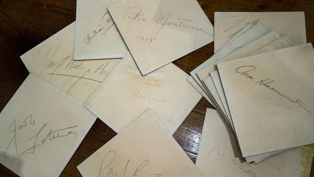 Part of Thomas' Music autograph collection.