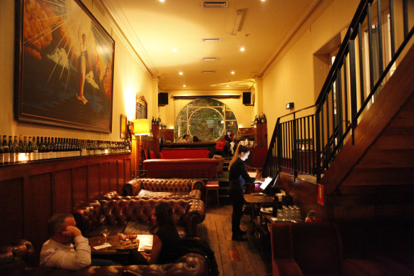 Melbourne Supper Club is one of the Melbourne's prized late night venues. 
