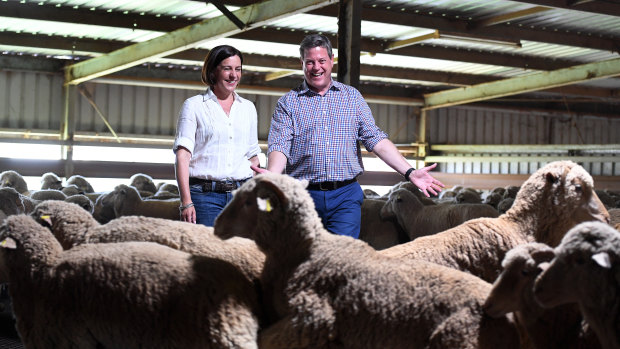 Queensland OppositIon Leader Tim Nicholls (right) and deputy leader Deb Frecklington visit the Western Meats Exporters facility in Charleville.