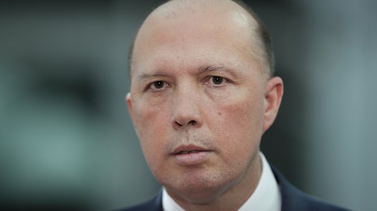Peter Dutton looks to help 'persecuted' white South African farmers