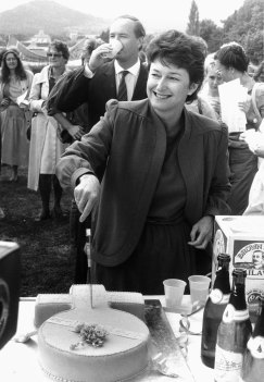 Senator Susan Ryan cuts a cake at a party to celebrate the passing of Sex Discrimination Bill in 1984. 