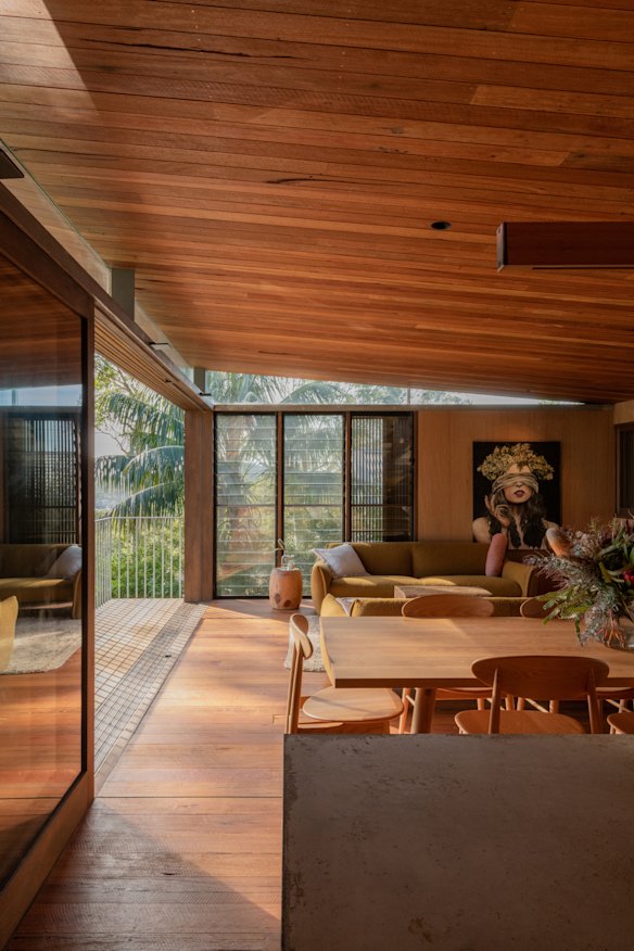 Woodward and his team re-clad the brick and timber house using a combination of timbers, including recycled blackbutt.