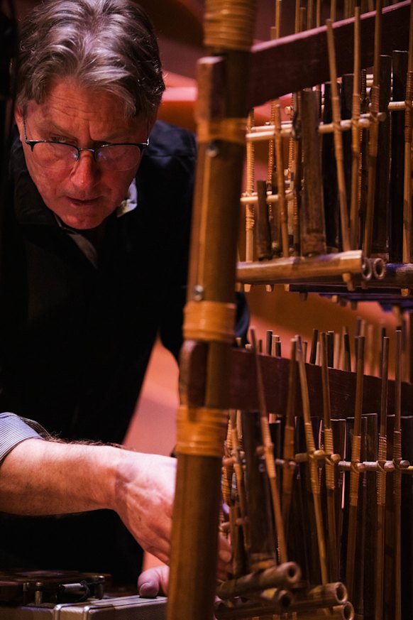 Elision Ensemble’s contemporary music encounter, Axis Mundi, offered some ear-opening experiences/