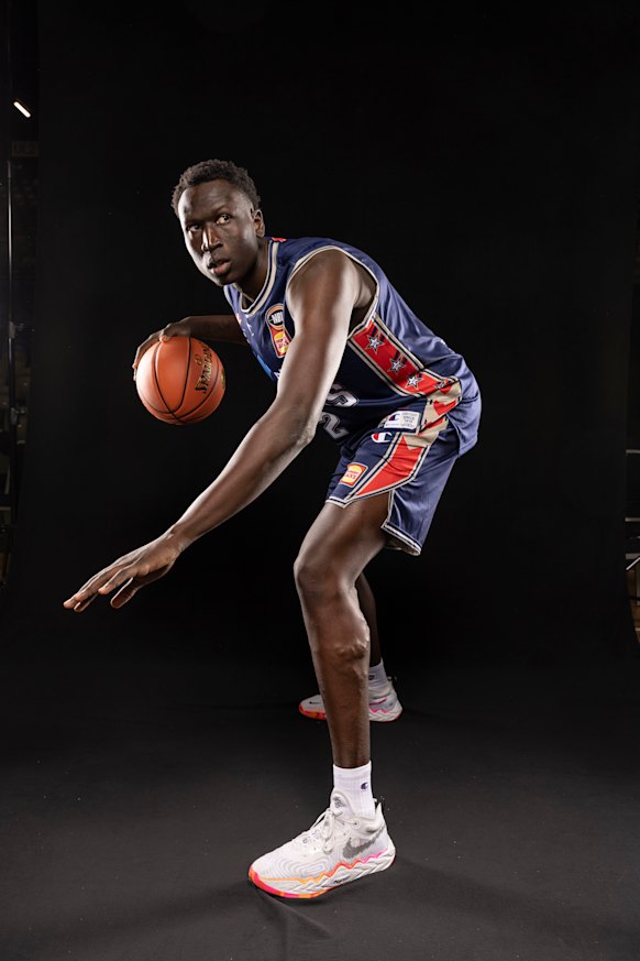 Emmanuel Malou poses during the Adelaide 36ers NBL headshots session in 2021.