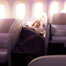 Lie-flat seats in business class – comfortable, despite the dormitory-like configuration.