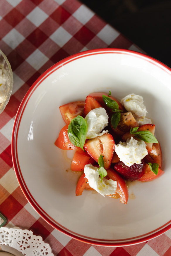 Caprese salad with strawberries. 