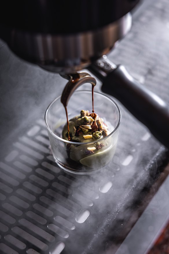 Halva affogato.