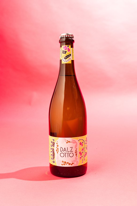 With a street price of $21, this Aussie prosecco demolishes the field. 