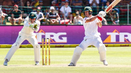 Smith must raise his game after AB de Villiers throws down gauntlet