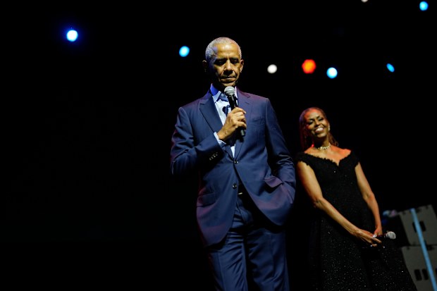 Former President Barack Obama and former first lady Michelle Obama