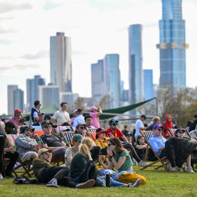 Crowds at the 2023 Australian Grand Prix.