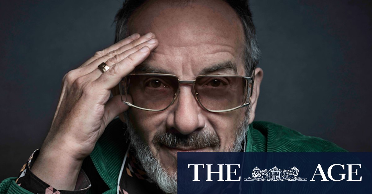 Elvis Costello: A man of many words who 'exhausted' Bob Dylan - Vimarsana News