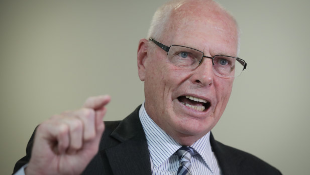 Liberal senator Jim Molan is refusing to apologise for sharing content from race hate group Britain First on his Facebook page.