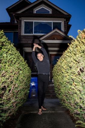 Joseph DeRuvo, who has been barefoot for 20 years, at his home in Norwalk, Connecticut.