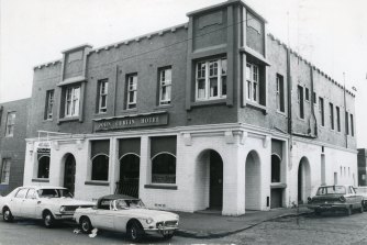 The Curtin Hotel in 1973.
