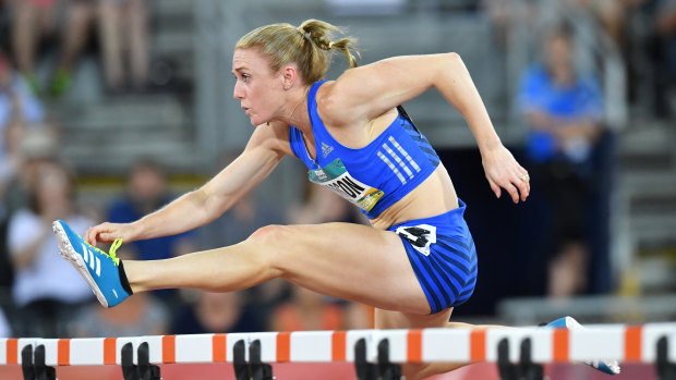 Sally Pearson wins the hurdles at the 2018 national titles.