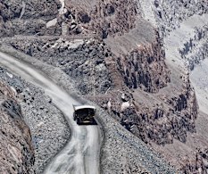 Today’s mining practices, like the Super Pit in Kalgoorlie,  are vastly different to those of the early gold rush