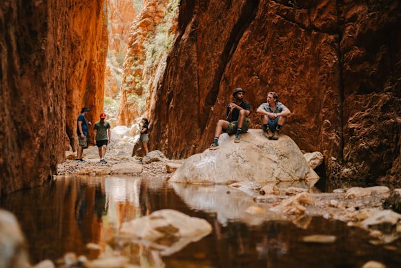 On a cultural tour through Angkerle Atwatye (Standley Chasm). 