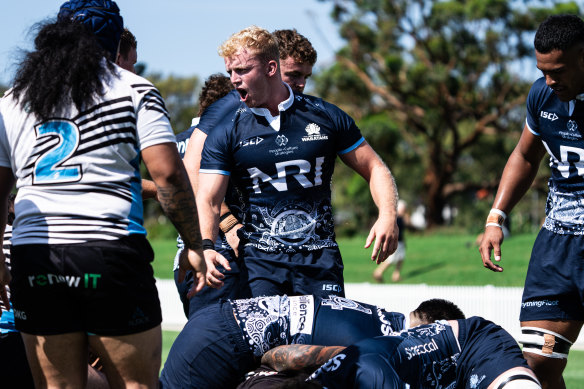 Jamie Adamson in pre-season training with the Waratahs.