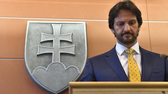 Slovakian Interior Minister Robert Kalinak  has announced he will resign from his post amid the crisis following the slayings of an investigative journalist and his fiancee.