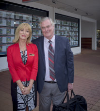 Kerry Armstrong and John Howard as Heather and Bob Jelly in Seachange.