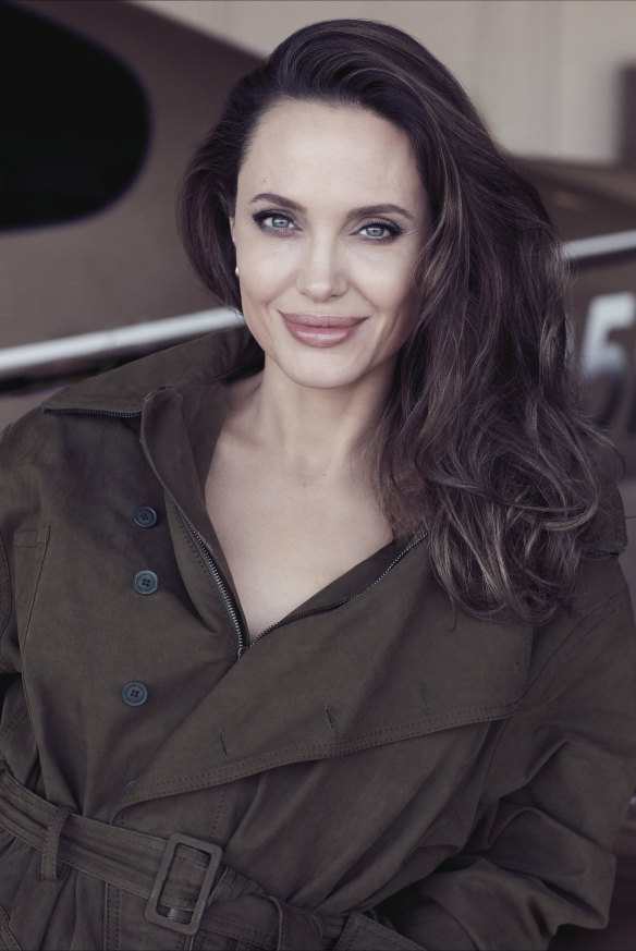 angelina jolie young