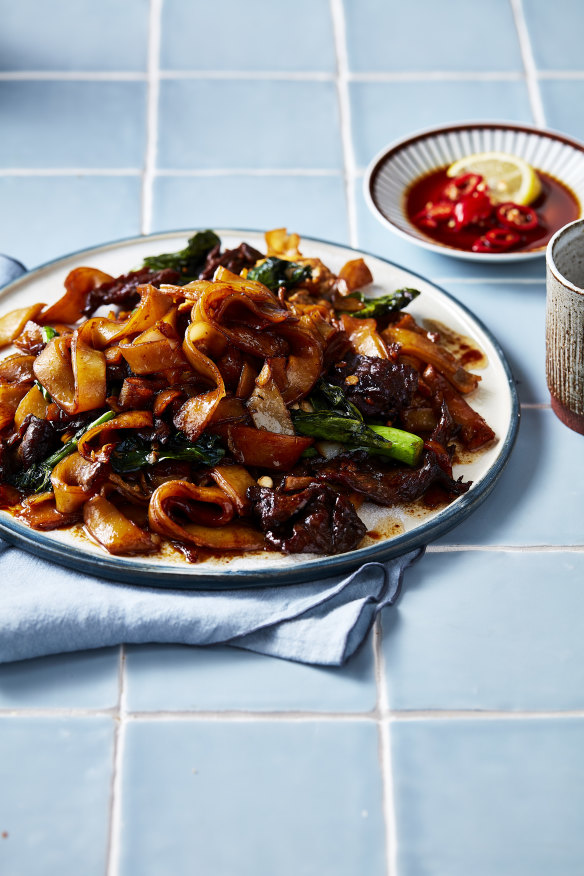 Beef pad see ew.