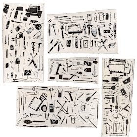 Dhalmula Burarrwaŋa won the Emerging Artist Award. 