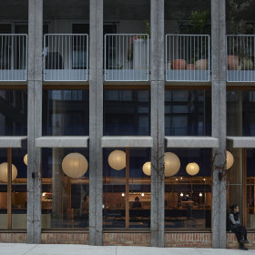 The exterior of Ima Asa Yoru.