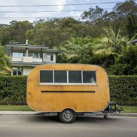 Comedy to caravans: Aunty Donna bounce from performance analysis to childhood anecdotes.