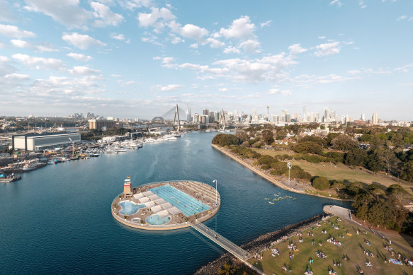 An artist’s impression of a City of Sydney proposal for new harbour-side pool on the Glebe foreshore. 