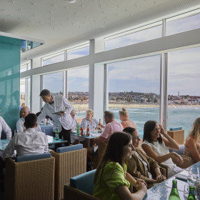 After 20 years, Icebergs Dining Room and Bar still feels fresh.