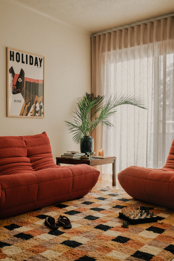This low-rise, 1960s gem with neon signage, cacti and swaying palms offers a nostalgic stay on the beach side of the Gold Coast Highway.