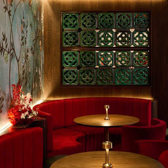 Flower Drum’s cocktail bar.