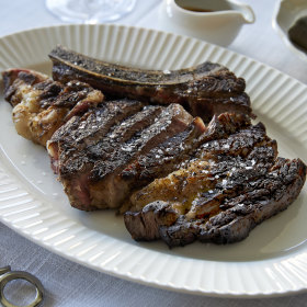 Sirloin with bone marrow buns and beef jus.