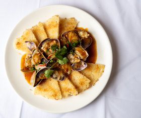Pipis in XO sauce with fried vermicelli.