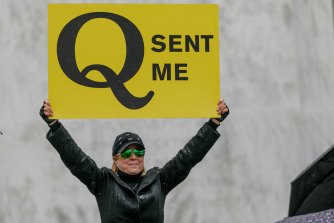 Former executive producer and Media Watch presenter Jonathan Holmes believes that a recent, controversial episode on the QAnon conspiracy group and its links was justified.