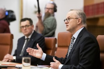 Albanese holds his first national cabinet meeting with state and territory leaders