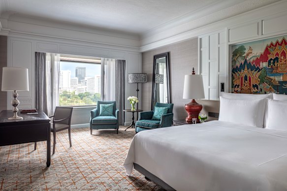 Anantara Siam’s executive king room.