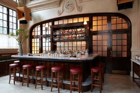 The Swan Room’s small but well-stocked bar.