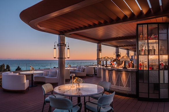 The Anantara Plaza’s rooftop bar.