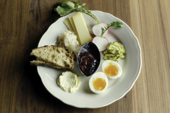 The “morning plate”.