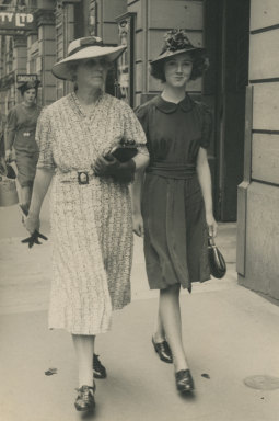 Minnie and Marie around 1942. They dressed well by making their own clothes.
