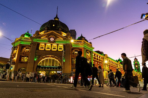 Flinders Street Station in Melbourne was illuminated in yellow and green.