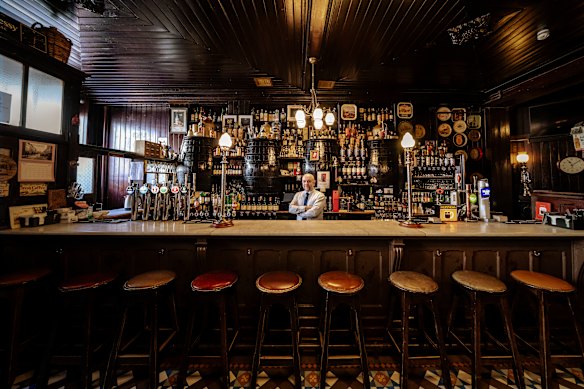 It wouldn’t be a trip to Ireland without visiting a pub such as Enniskillen’s “The Hollow”, established in 1887.