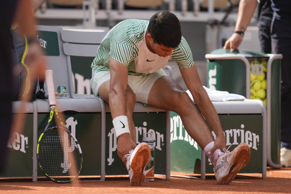 Spain’s Carlos Alcaraz suffered from leg cramps during the clash. 