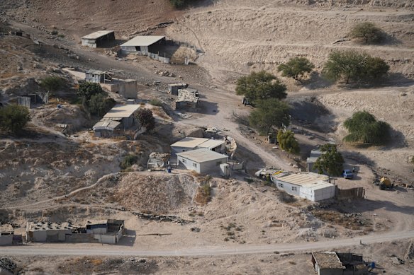 Dusun Palestina di daerah E1.