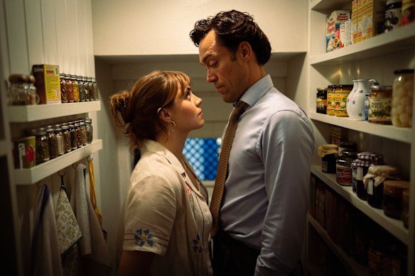 Bella Maclean as Taggie O’Hara and Alex Hassell as Rupert Campbell-Black in Rivals.