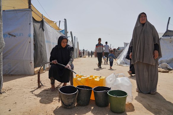 Food and water are running desperately short across Gaza.