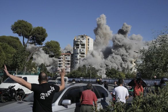 Les conséquences de la frappe de missile à Ghobeiri, Beyrouth.